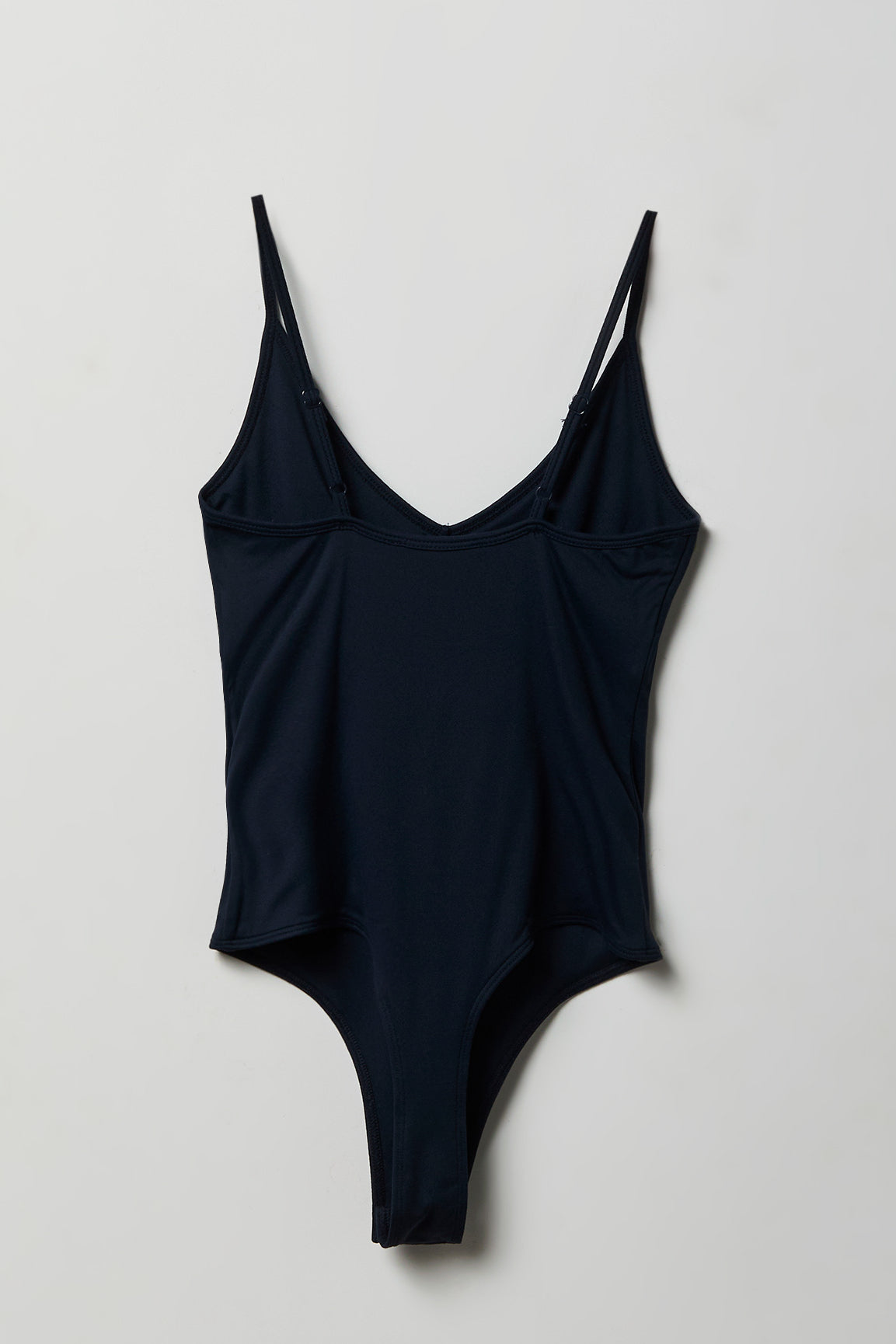 Luxe Heavy Contour Braless V-Neck Bodysuit