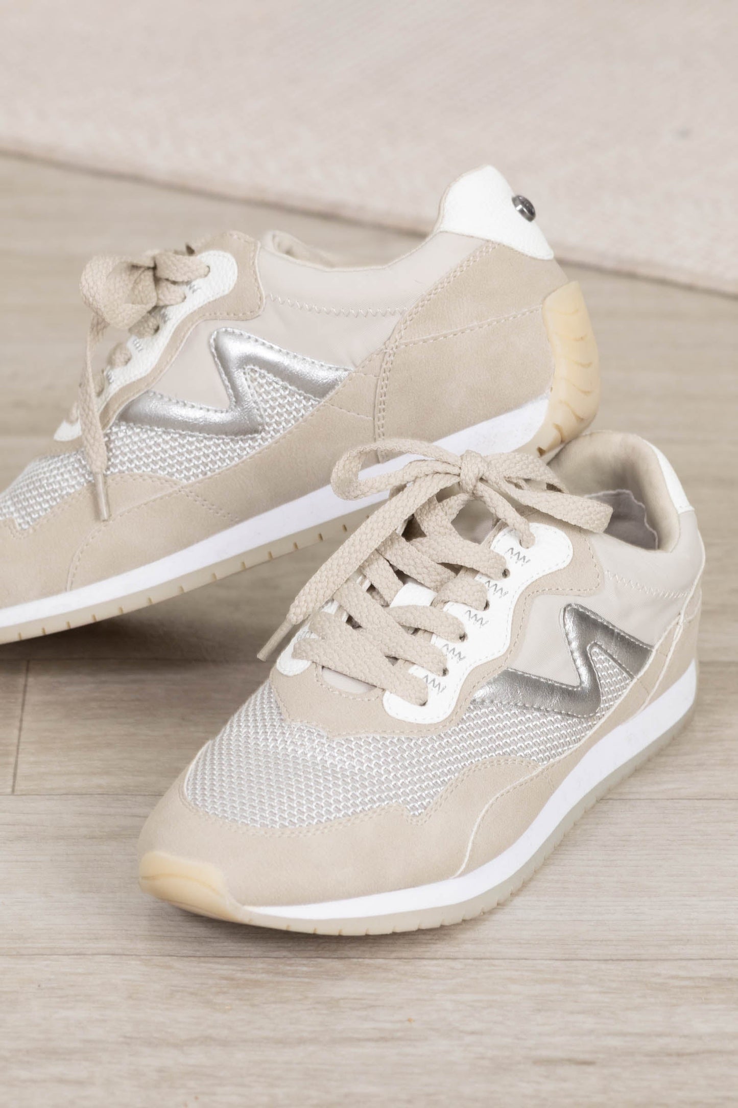 Accent Metallic Wave Lace Up Sneakers