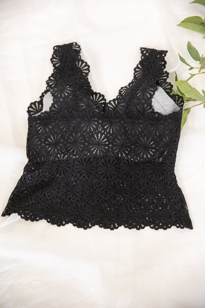 Black Scallop Lace V-Neck Bralette