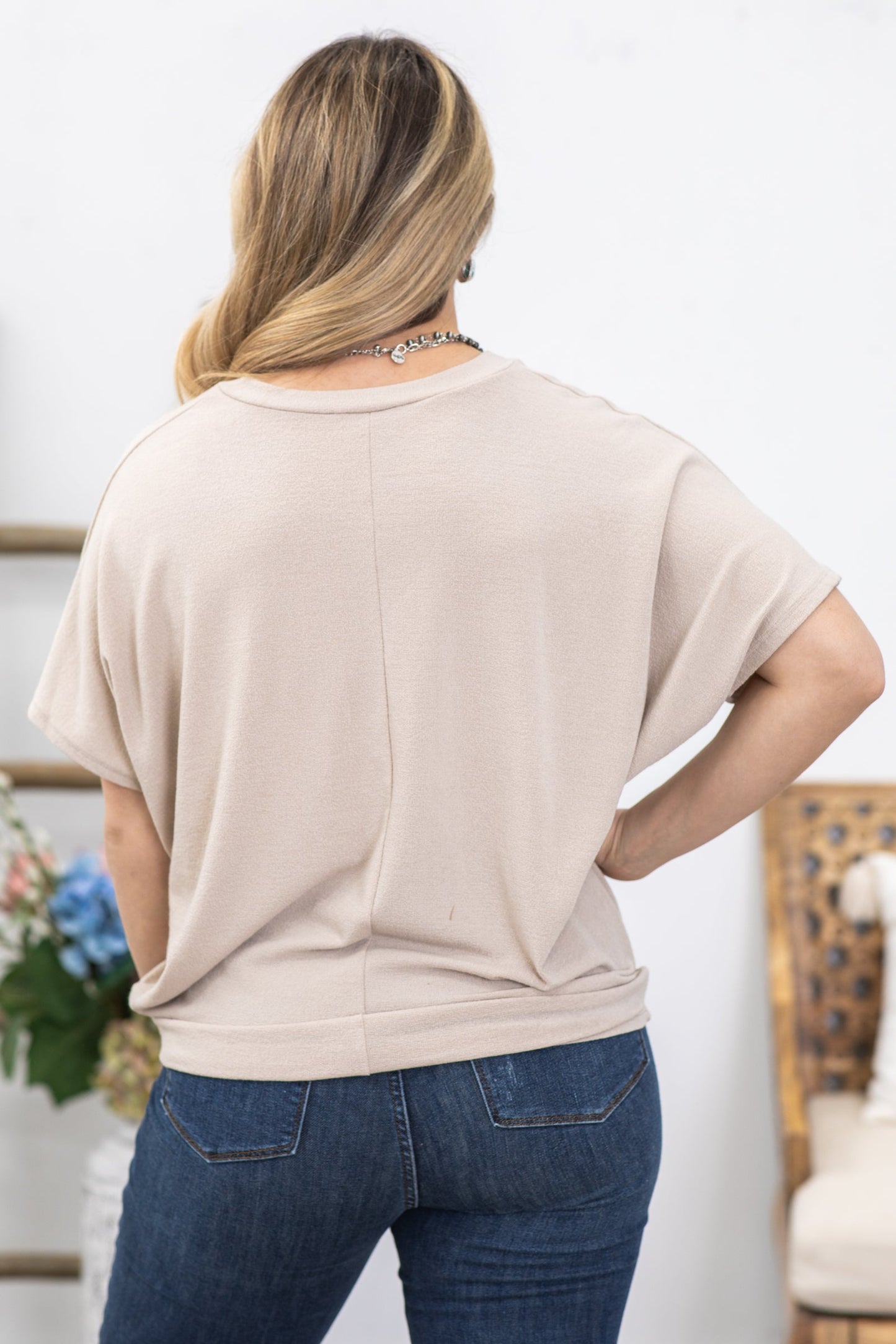 *UNDER NEW TITLE* Beige Basic V-Neck Short Sleeve Knit Top