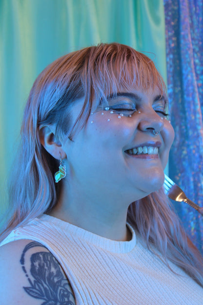 Shell Yeah Earrings (Iridescent)