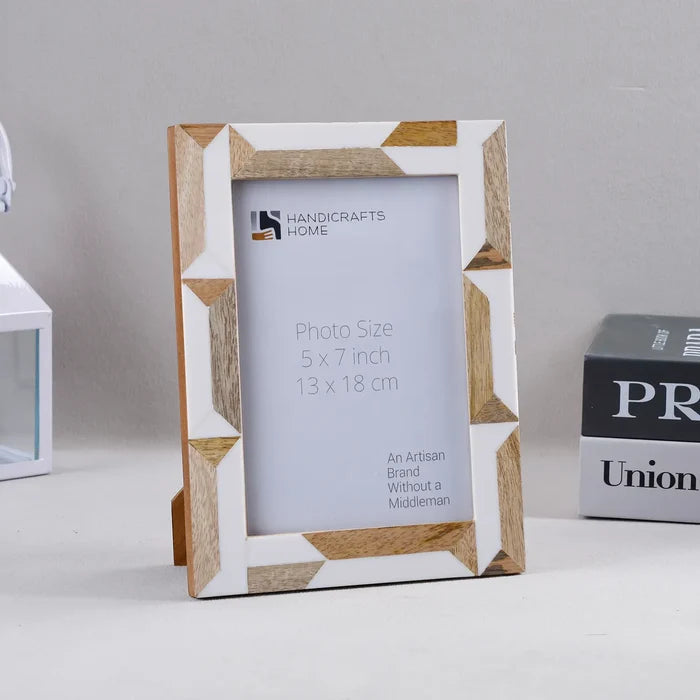 Handmade Picture Frame Woodline Pattern Collection Resin & Wood – 4x6 & 5x7", for tabletop or wall display